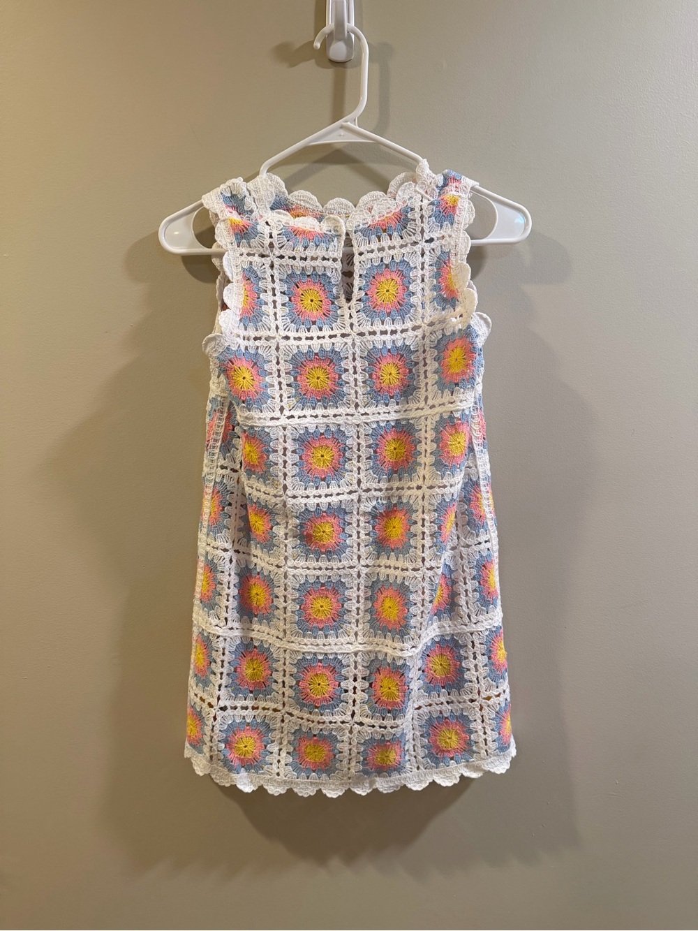 Hatley White Crochet Dress with Pink, Yellow & Blue Sunbursts - Picture 3 of 5